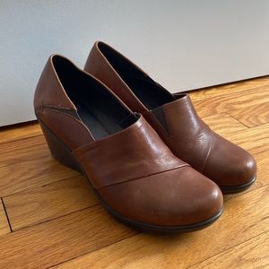 Size 39 Dansko Wedges
